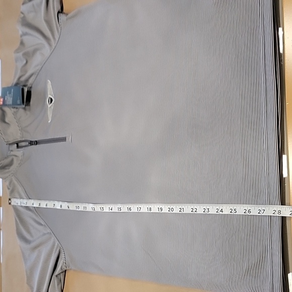 Under Armour Size M Gray & White Striped 1/4 Zip Long Sleeve Pullover, NEW w/Tag - Picture 9 of 11